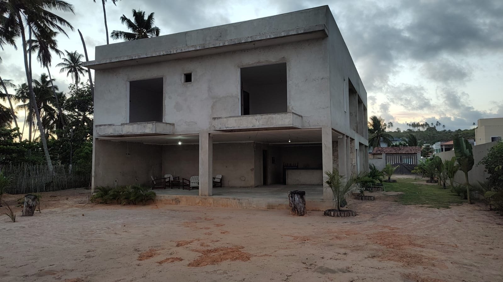 MANSÃO COM 8 SUÍTES BEIRA MAR, PRAIA DO PATACHO  COM PROJETO PARA 30 SUÍTES, AL